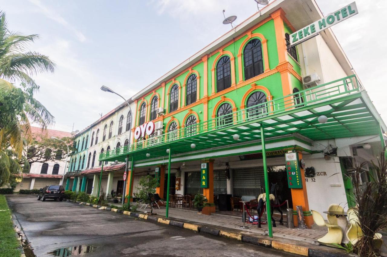Vaccinated Staff - Oyo 1771 Zeke Hotel Batam エクステリア 写真